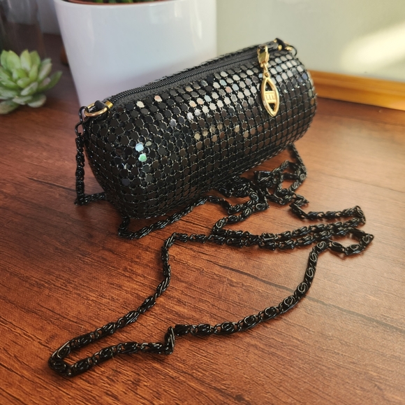Black Metal Mesh Sparkling Mail Chain Wristlet / Mini Bag - Picture 4 of 5